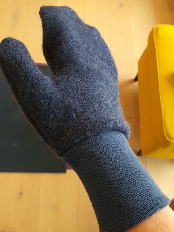 Handschuhe aus einem alten Wollpulli nähen