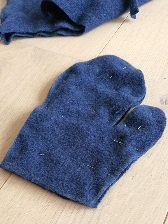 Handschuhe aus einem alten Wollpulli nähen